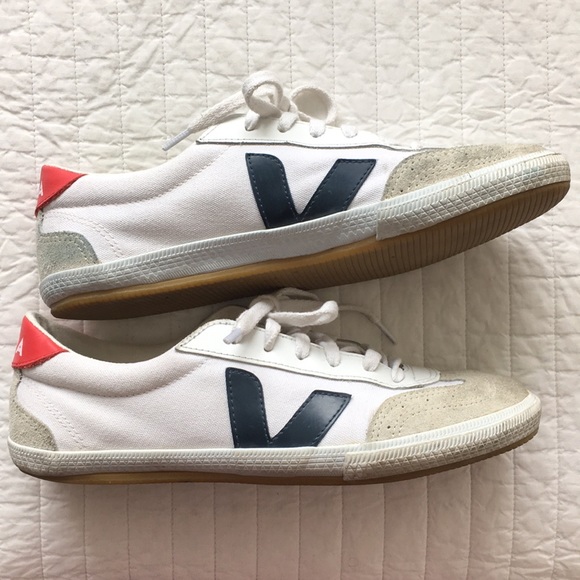 veja volley white black